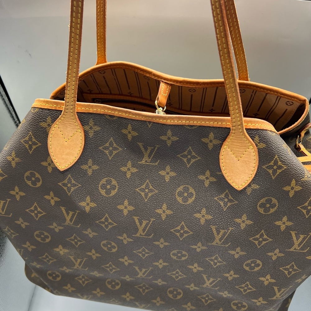 Louis Vuitton Neverfull